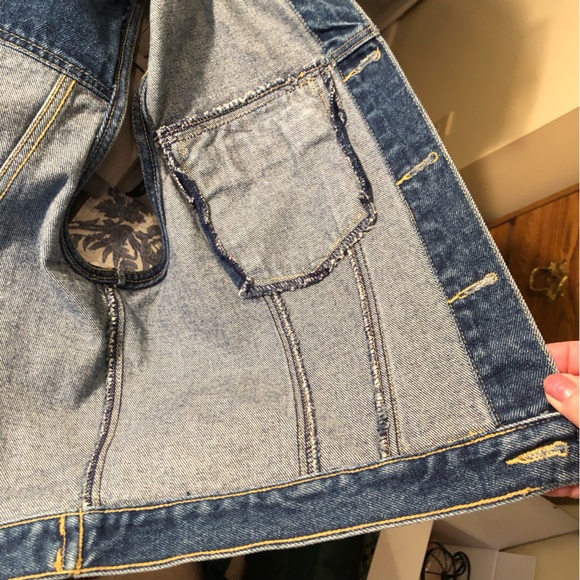 💙 Great Land Trading Company Jean Vest / Small 💙 - Picture 9 of 14